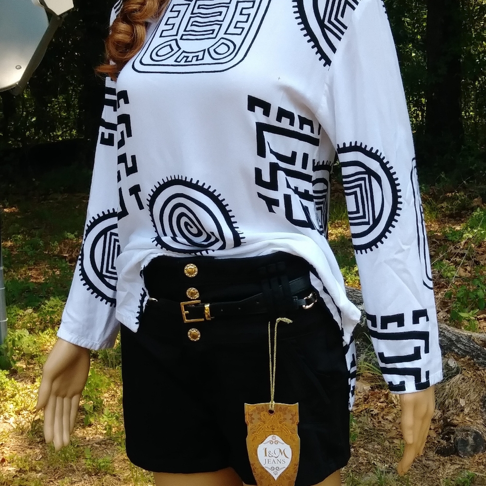 New L&M Waist High Black Short's